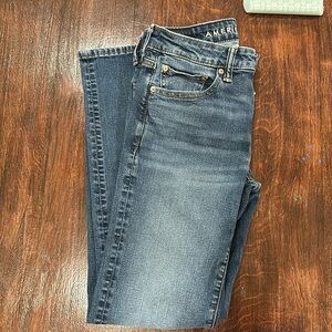 AE Airflex Slim Straight Jeans for men size 29x32.
